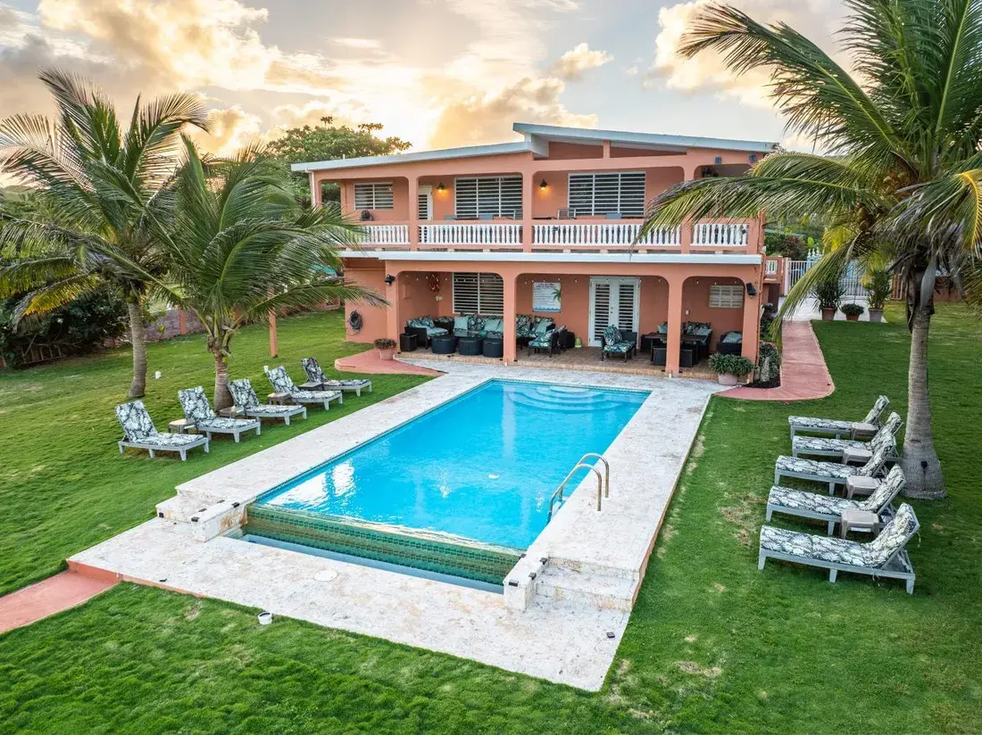 True Beachfront Living At Casa Del Mar
