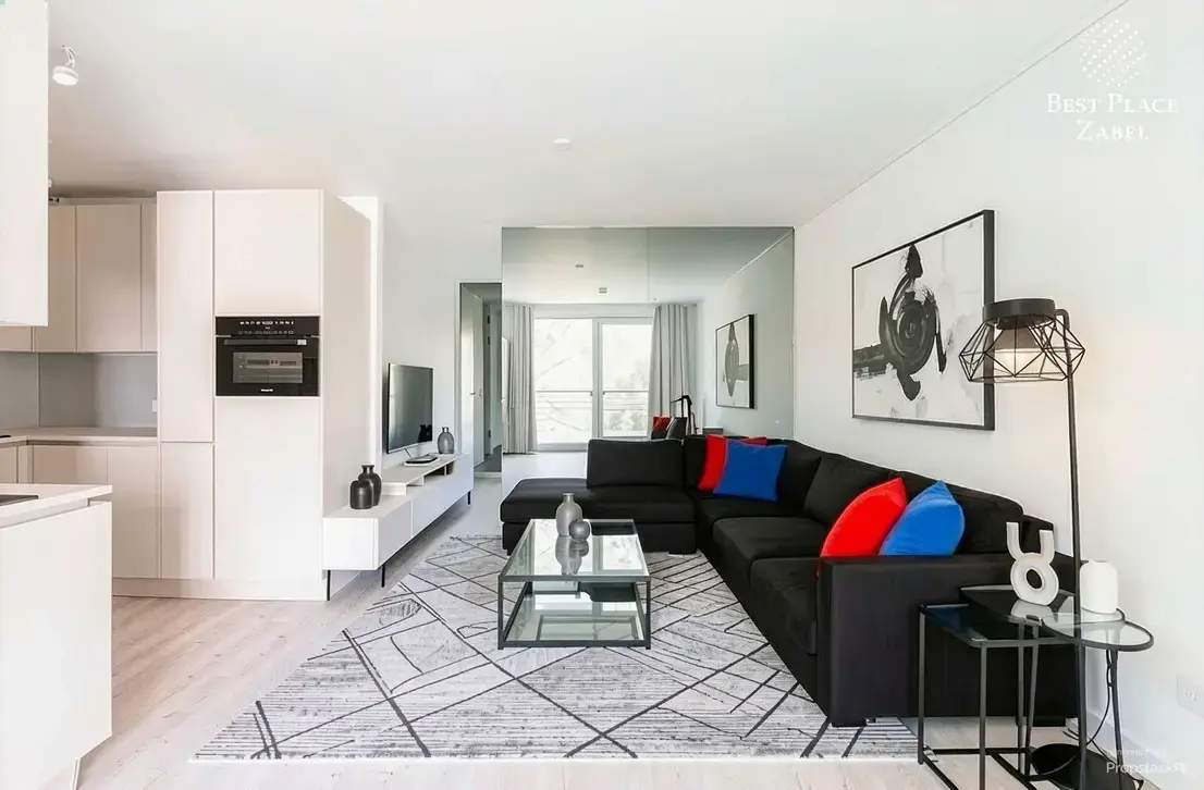 City-West kompakt: modernisiertes Design-Apartment mit ruhiger Loggia in der Nähe des KaDeWe
