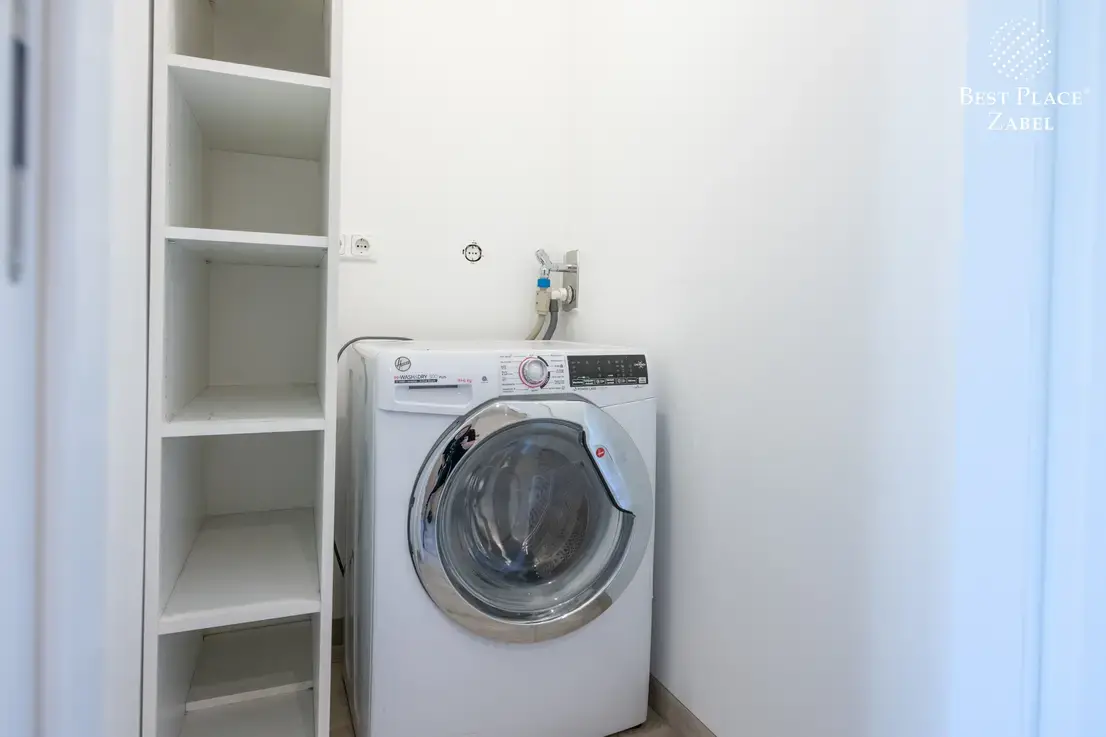 City-West kompakt: modernisiertes Design-Apartment mit ruhiger Loggia in der Nähe des KaDeWe